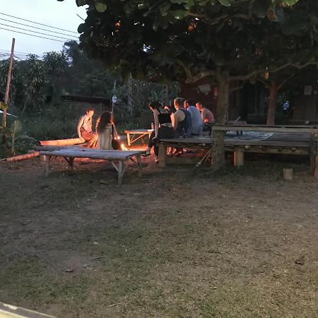 Sleepy Hut Pai Hotel Exterior photo