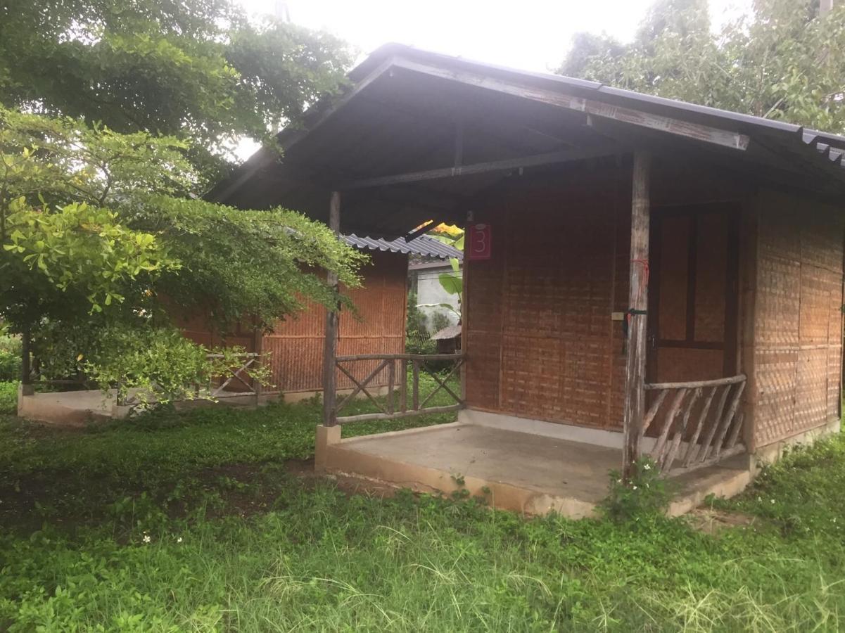 Sleepy Hut Pai Hotel Exterior photo